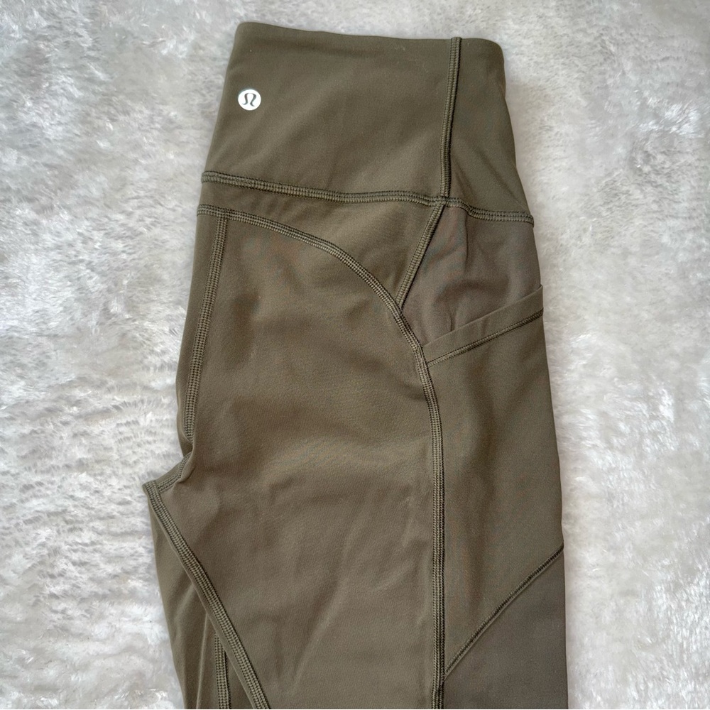 Lululemon Leggings 25” Size 6